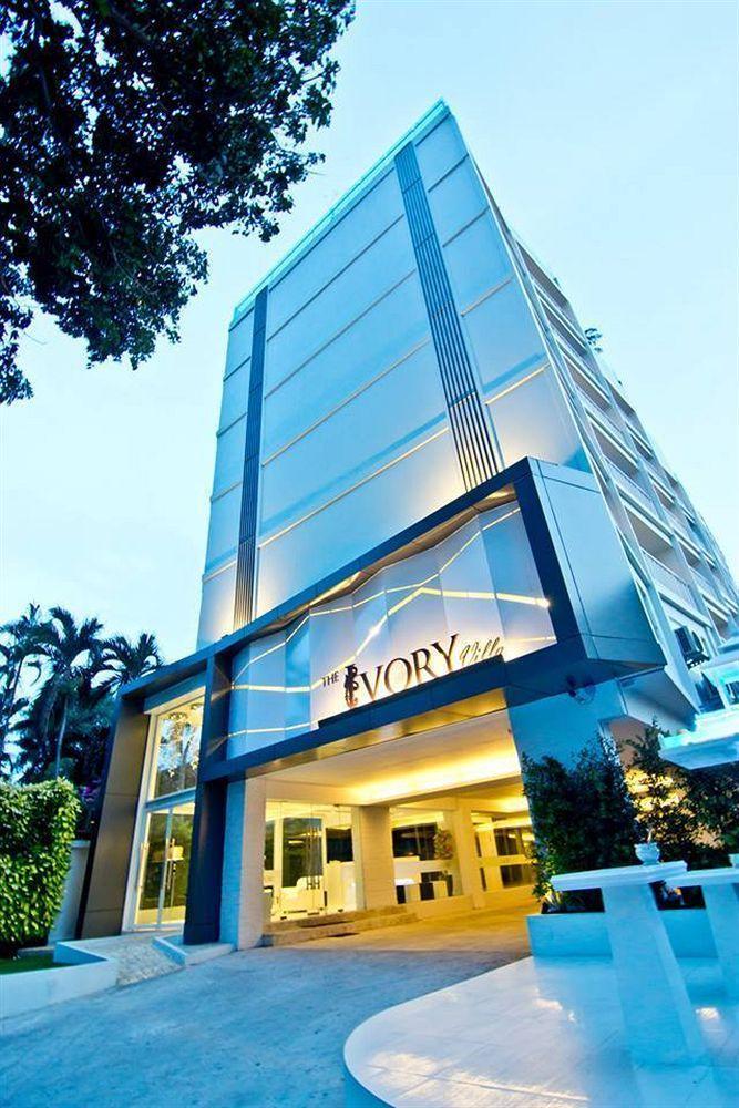 The Ivory Villa Pattaya Exterior photo